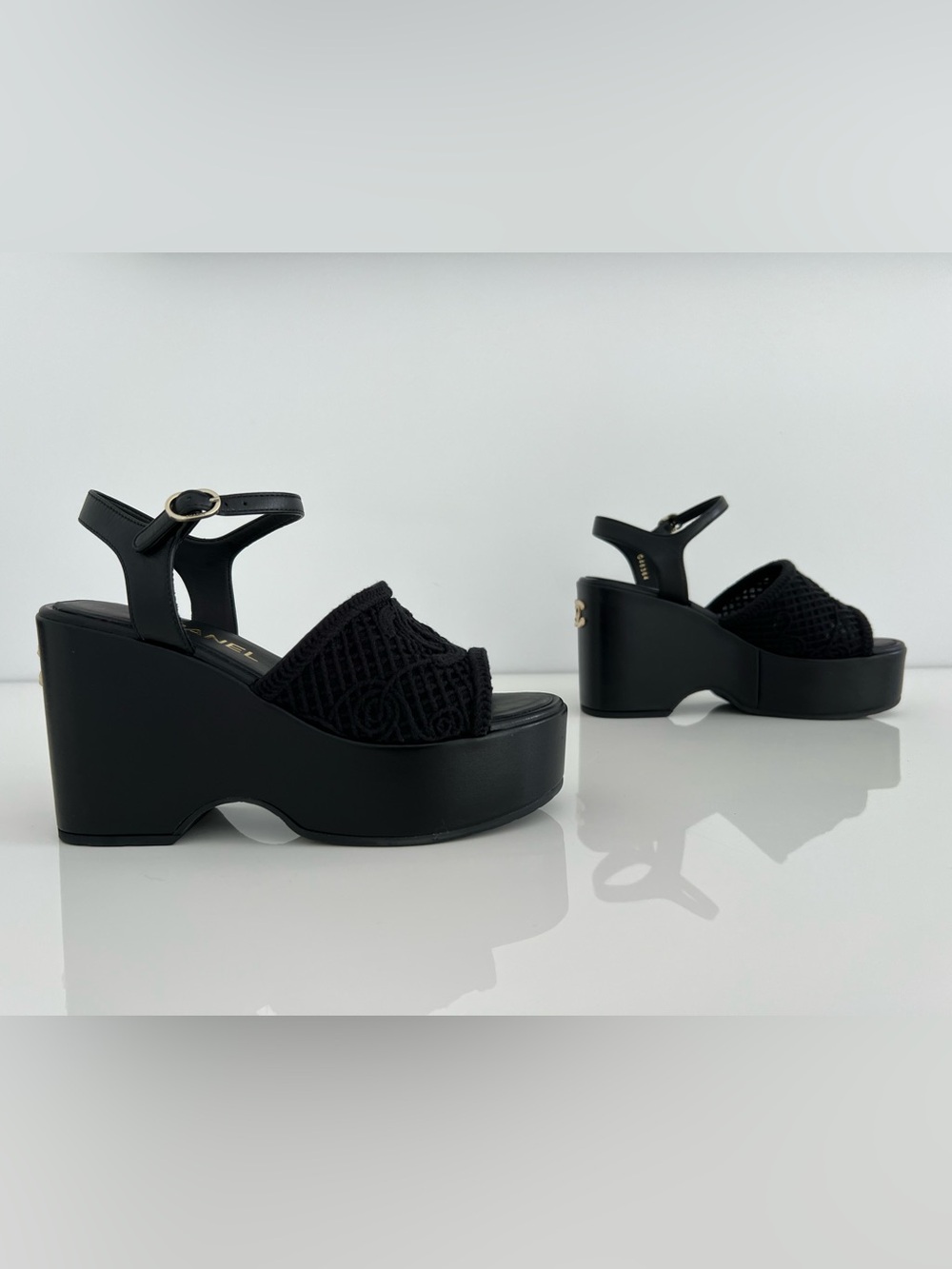 CHANEL 25P BLACK WEDGE SANDALS SIZE FR 38 / US 8 NIB! - Picture 11 of 17